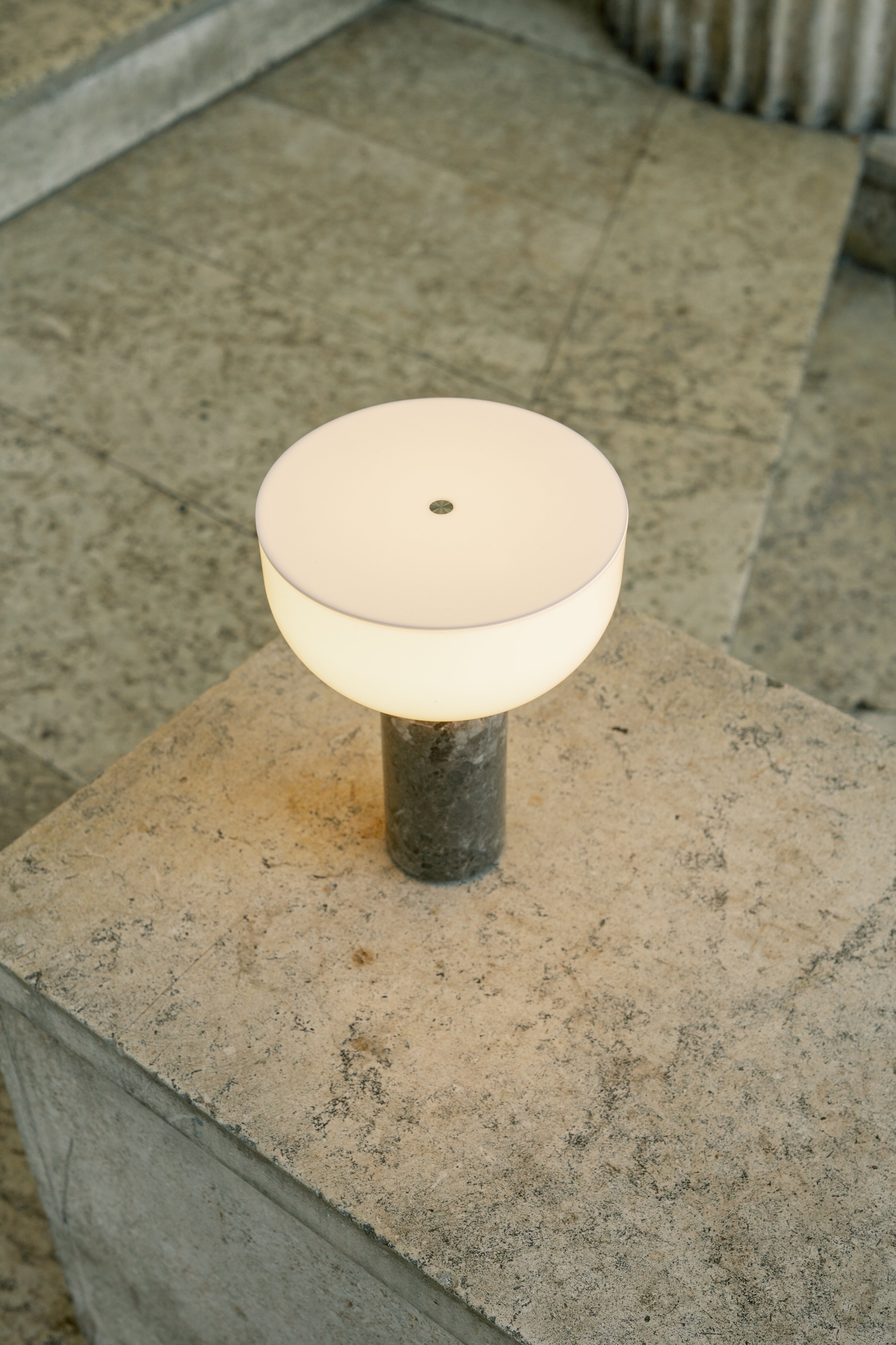 Kizu Portable Table Lamp Gris du Marais Marble